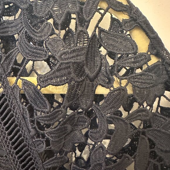 Eliza J Elegant Dress for Any Special Occasion - Picture 3 of 4